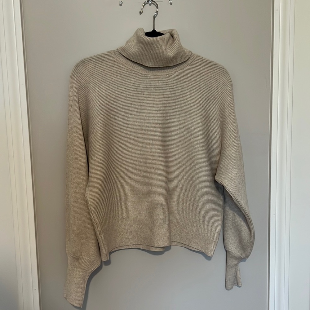 Turtle neck oatmeal sweater